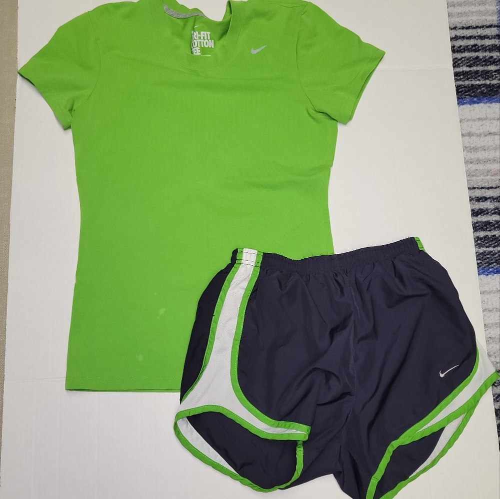 *Nike Athletic Outfit